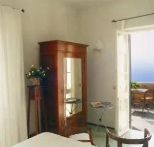https://locanda-tramonti.hotelitalianriviera.com